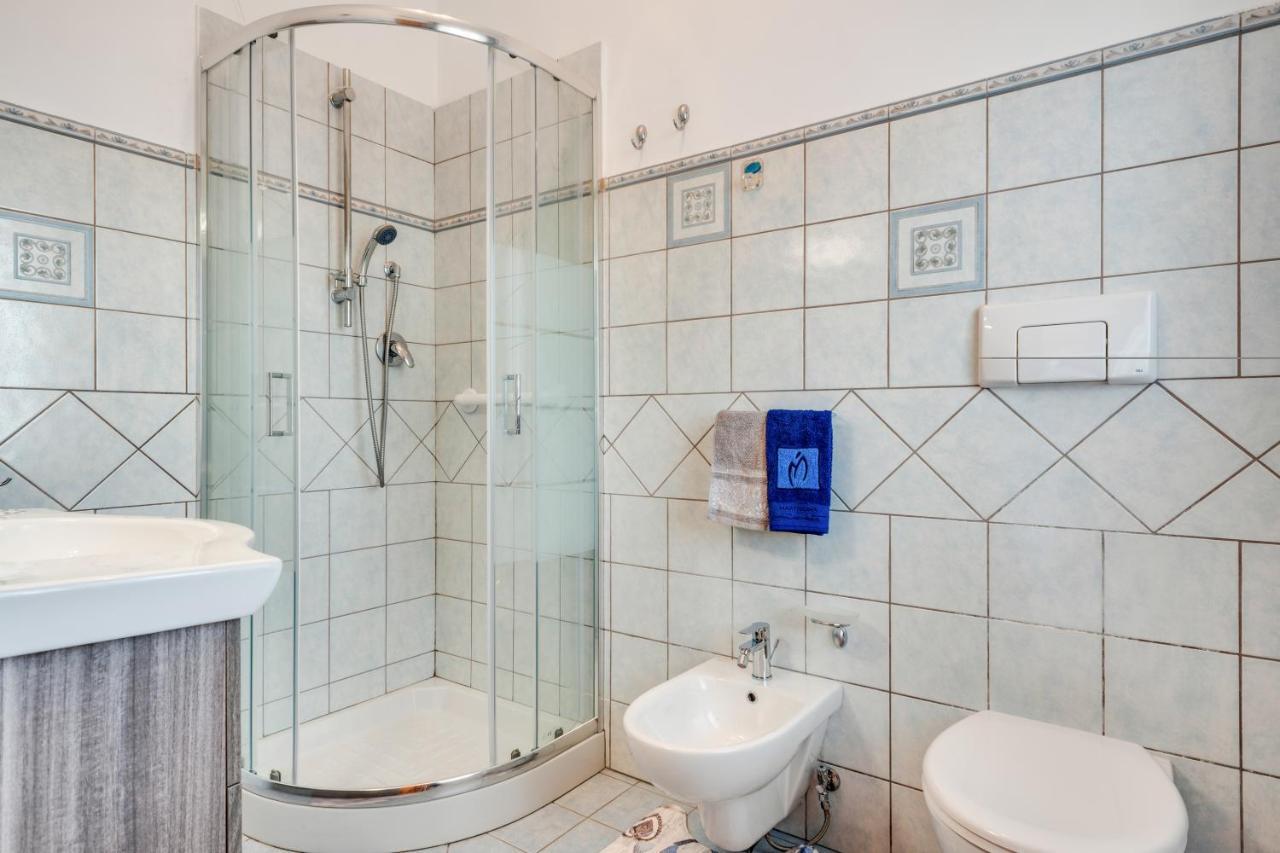 Roomy And Bright Apartment With Balconies X6 Catania Exterior photo