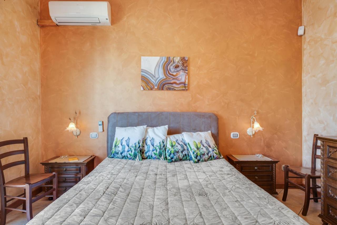 Roomy And Bright Apartment With Balconies X6 Catania Exterior photo